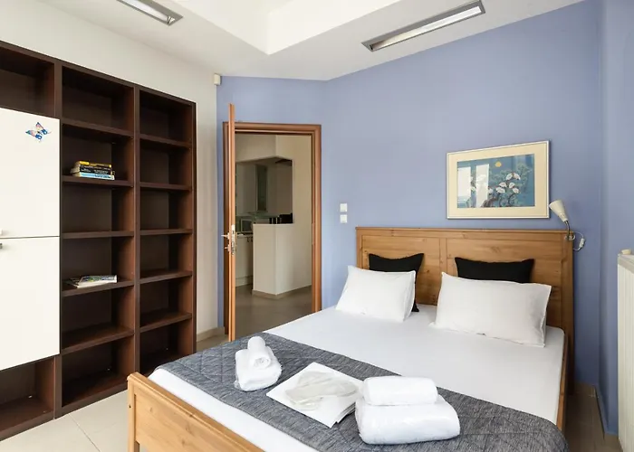 Delmare Dahlia Double Apartment